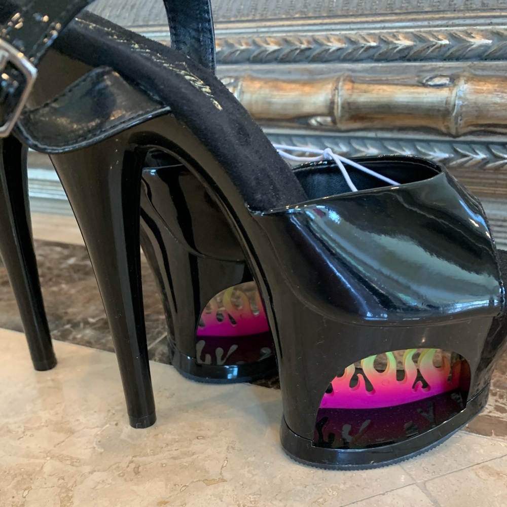 New Pleaser Heels Size 6